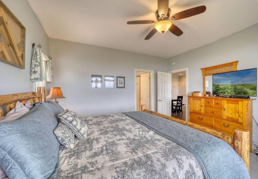 Bucket List Views Sugar Mountain Private Condo - 2Bed, 2Bath, Sleeps 6, Panoramic Views Of Mountains From Large Deck, Short Drive To Shopping, Restaurants, Cafes & Banner Elk Town Eksteriør billede