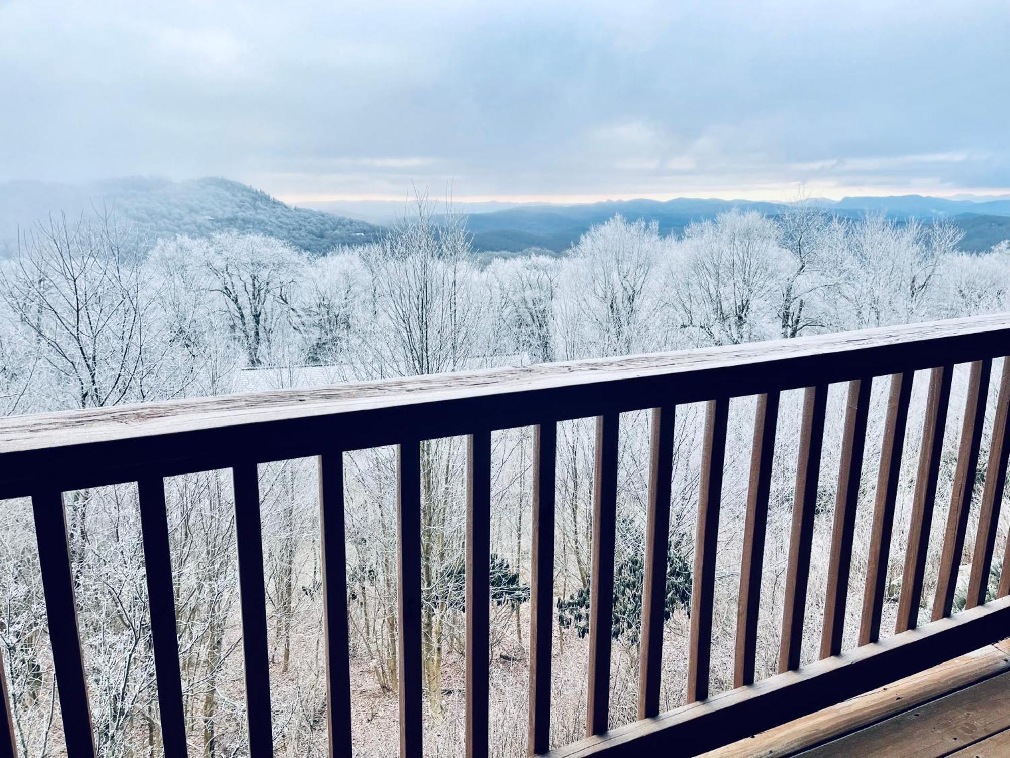 Bucket List Views Sugar Mountain Private Condo - 2Bed, 2Bath, Sleeps 6, Panoramic Views Of Mountains From Large Deck, Short Drive To Shopping, Restaurants, Cafes & Banner Elk Town Eksteriør billede